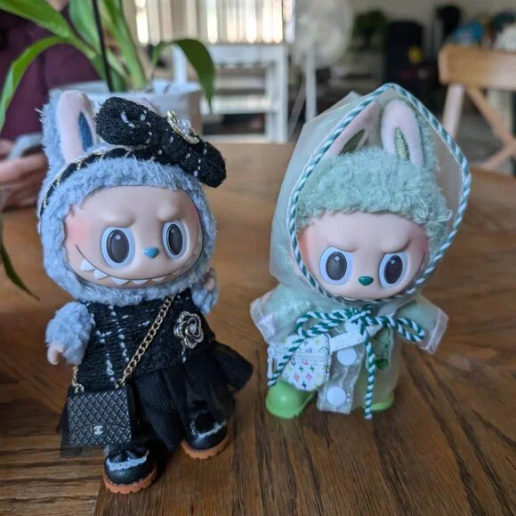 Mini Keroppi Raincoat & Rain Boots - Labubu Doll Clothes | Tiny Fashion - Picture 6 of 14